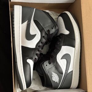 Men's Black and Gray Sneakers